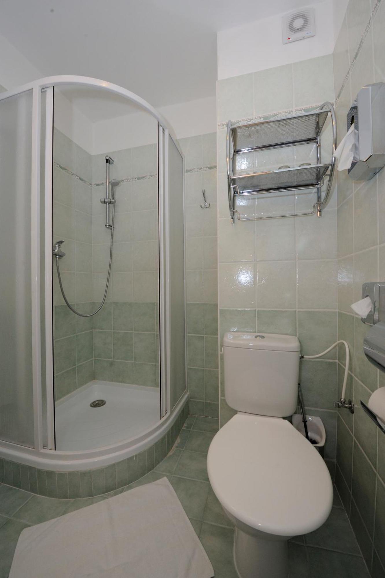 פארדוביצה Hotel Zlata Stika מראה חיצוני תמונה
