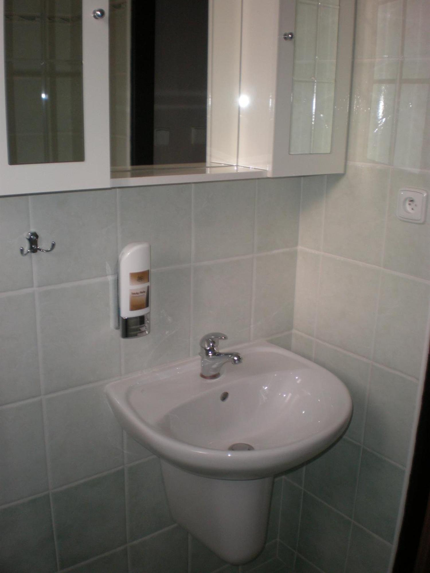 פארדוביצה Hotel Zlata Stika חדר תמונה