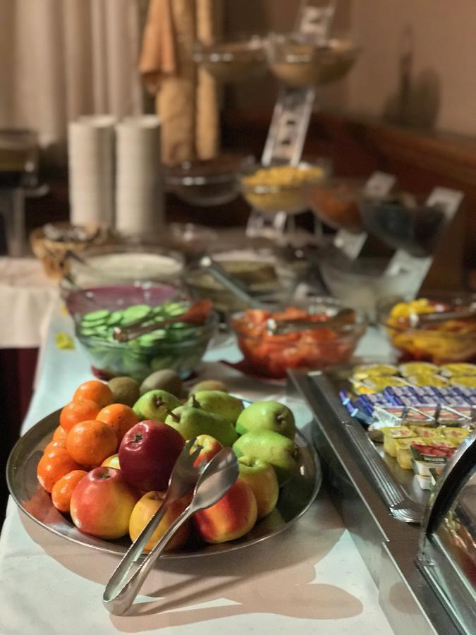 פארדוביצה Hotel Zlata Stika מראה חיצוני תמונה